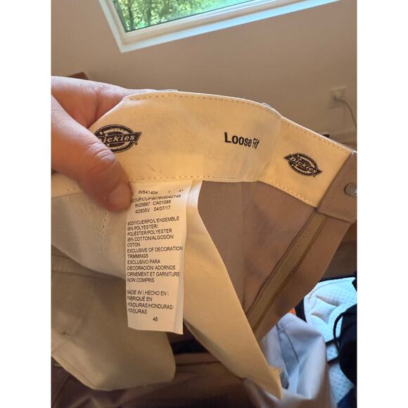 Men's Dickies Khaki Loose Fit Long Shorts 48 inch waist - Picture 5 of 5